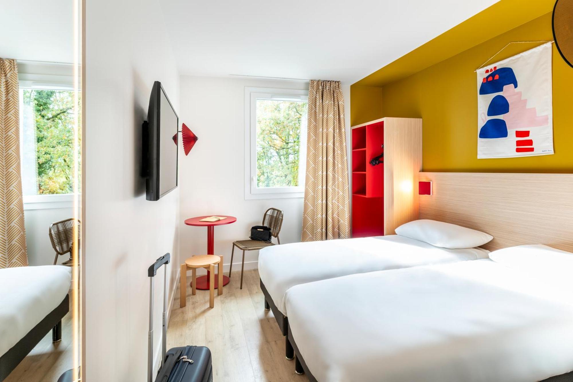 Hotel Ibis Styles Prevessin Geneve Aeroport Extérieur photo