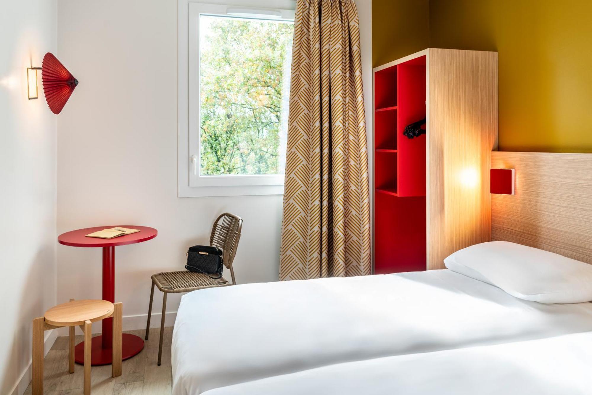 Hotel Ibis Styles Prevessin Geneve Aeroport Extérieur photo