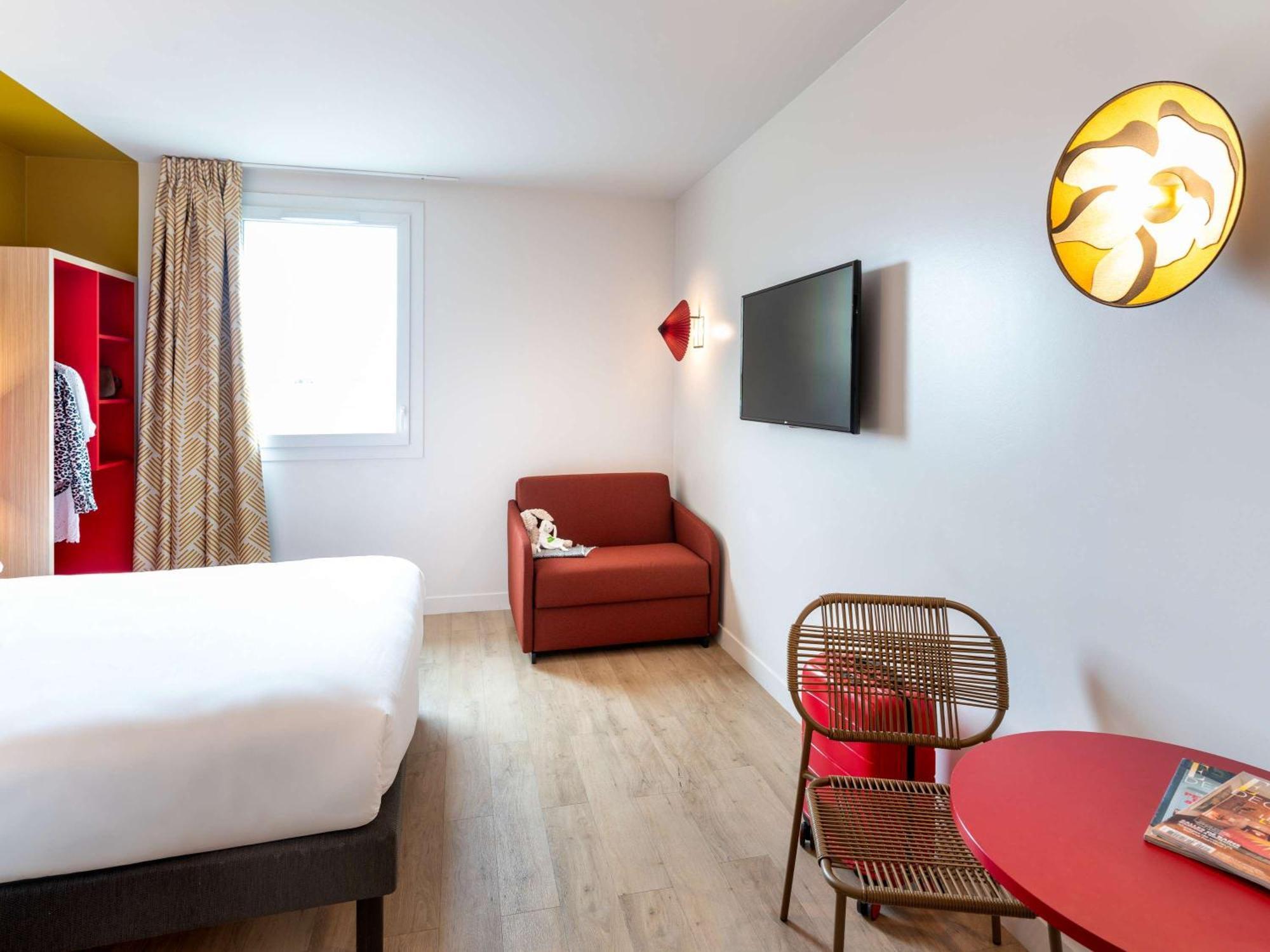 Hotel Ibis Styles Prevessin Geneve Aeroport Extérieur photo