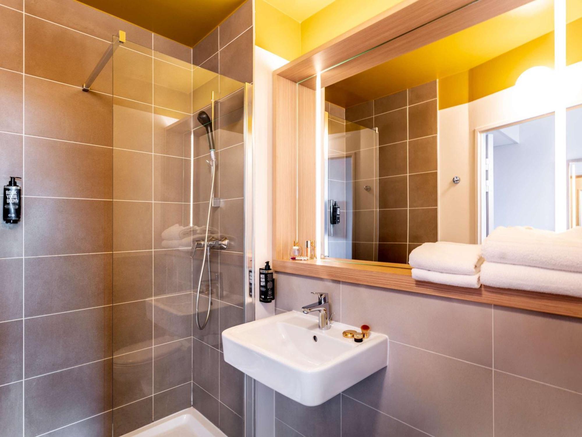 Hotel Ibis Styles Prevessin Geneve Aeroport Extérieur photo
